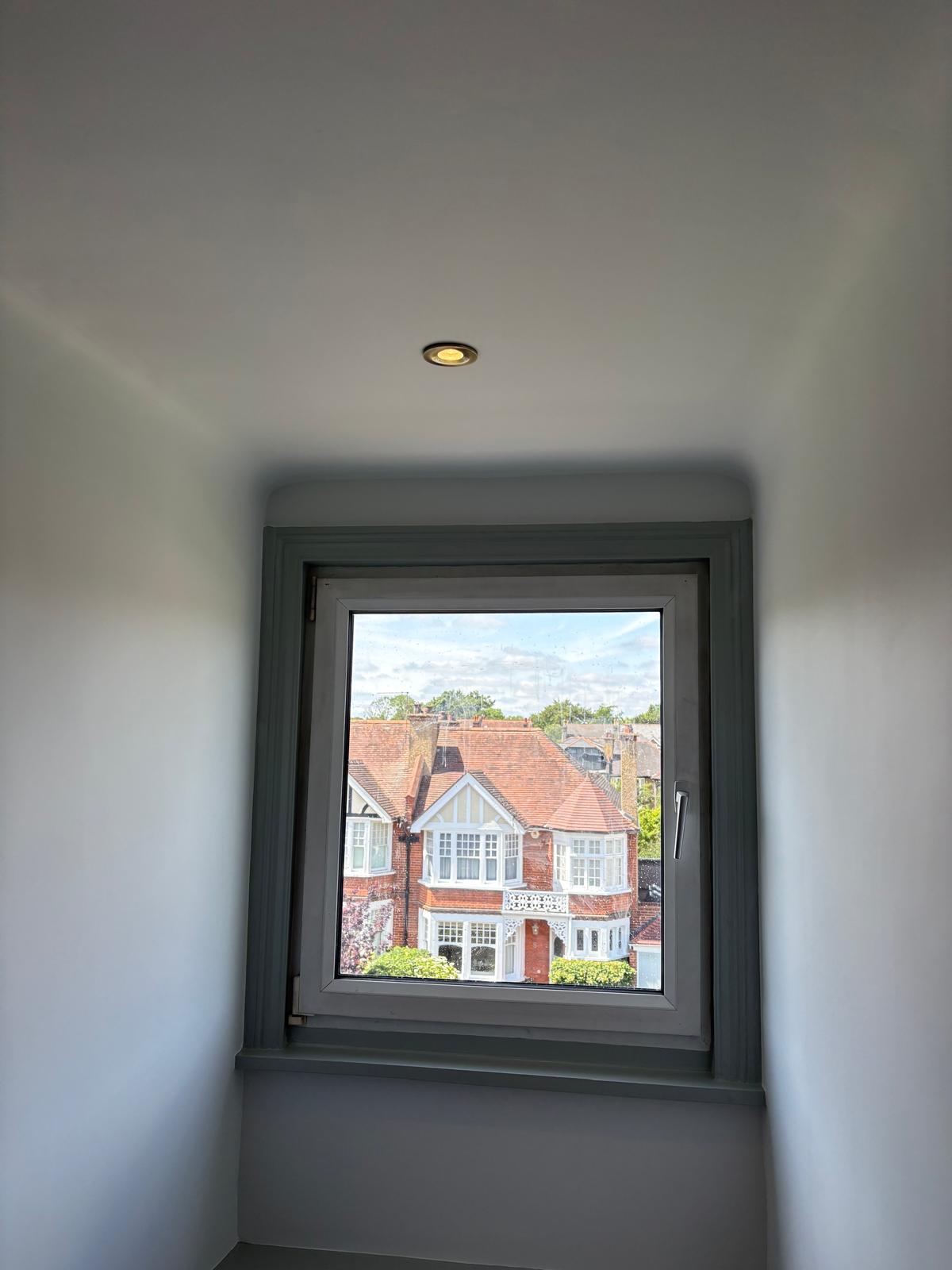 Recessed downlight installation